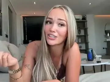 Chaturbate Sex Chat of luvlivvyy