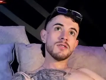 Chaturbate Live Sex Cam of codyywalker