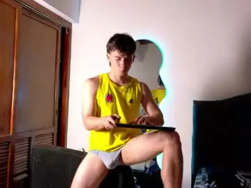 Chaturbate Watch Live Sex Cams of harry_brown2324