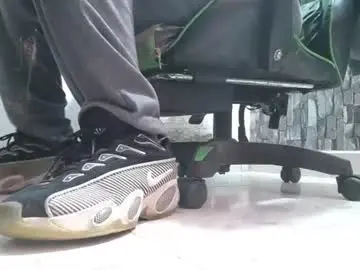 Chaturbate Free Live Porn of srfindomfeet_