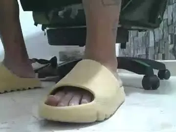 Chaturbate Free Live Porn of srfindomfeet_
