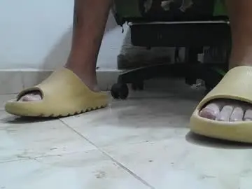 Chaturbate Sex Cam of srfindomfeet_