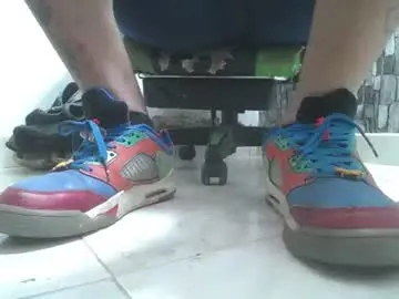 Chaturbate Adult Video Chat of srfindomfeet_