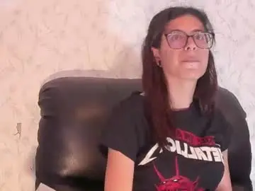 Chaturbate Sex Cam of emily_loperaa