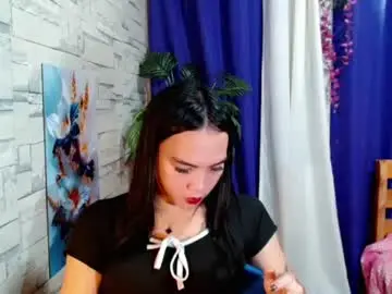 Chaturbate Live Sex Cam of marishkafoxx