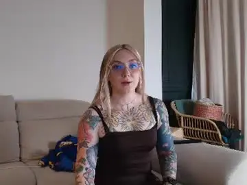 Chaturbate Adult Video Chat of tattoobbgirl