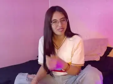 Chaturbate Live Sex Cam of valk_diaz