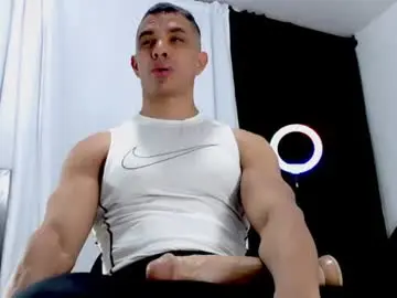 Chaturbate Free Porn Cam of antonywebb94