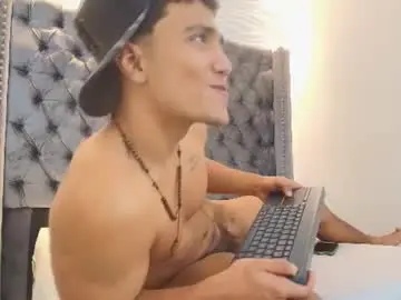 Chaturbate Watch Live Sex Cams of marco_smith2