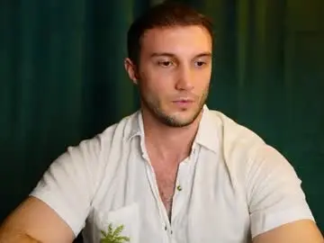 Chaturbate Live Sex Cam of tom_fordd