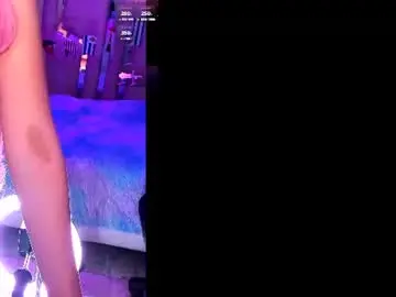 Chaturbate Watch Live Sex Cams of vivicute_