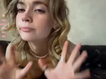 Chaturbate Best live sex cam show of karlenegries