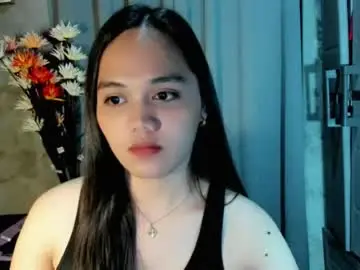 Chaturbate Live Sex Cam of hilarymolly