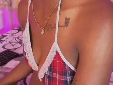 Chaturbate Free Porn Cam of shanelle__