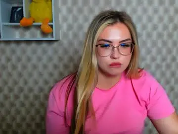 Chaturbate Free Porn Cam of diamantkriss_