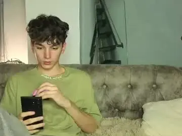 Chaturbate Live Sex of em_chipsi