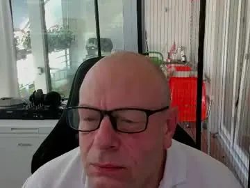 Chaturbate Live Sex Cam of machinegun3dx