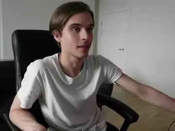 Chaturbate Live Sex Cam of thomas_brons