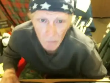 Chaturbate Live Sex Cam of wellhung696969