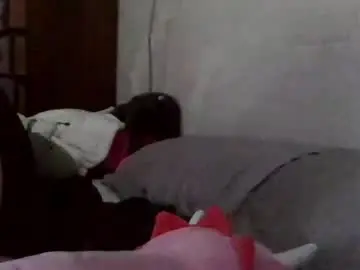 Chaturbate Live Sex Cam of squirtgirl2015