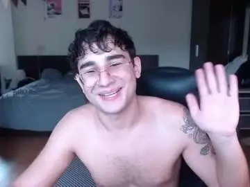 Chaturbate Live Sex Cam of steveoceanbeanhuge
