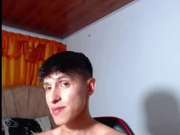Chaturbate Free Porn Cam of rowanboy23