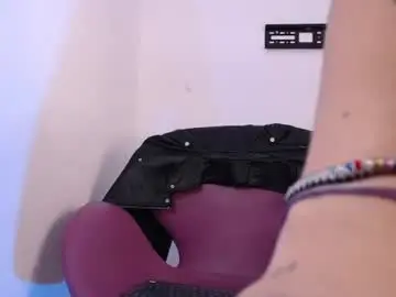 Chaturbate Sex Chat of thamarajane1