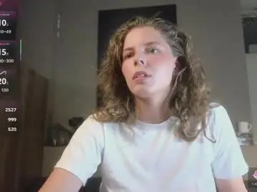Chaturbate Live Sex Cam of ayreenmoore