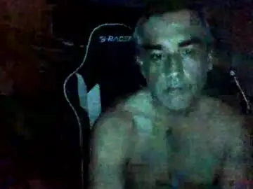 Chaturbate Free Live Porn of 4thethrillofit4
