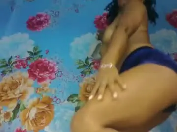 Chaturbate Live Porn of bemonique