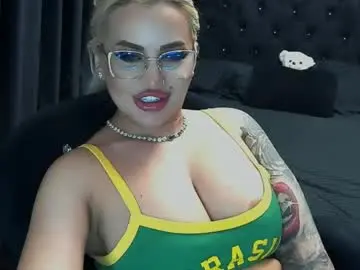 Chaturbate Free Porn Cam of lovelyblondyxxx