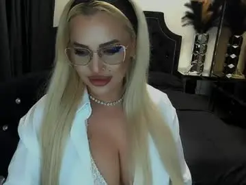 Chaturbate Adult Webcams of lovelyblondyxxx