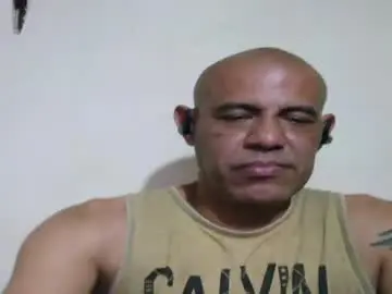 Chaturbate Nude Webcam of retlam37
