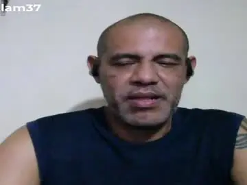 Chaturbate Nude Webcam of retlam37