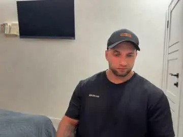 Chaturbate Live Sex Cam of michaelbradley_for_u