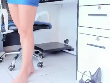 Chaturbate Live Sex Cam of samantha__cooper__