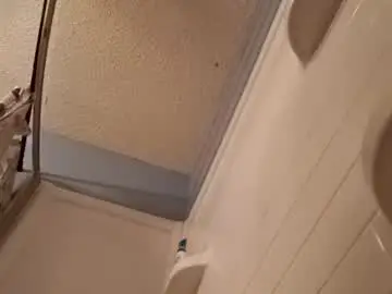 Chaturbate Live Sex Cam of allupinyou1