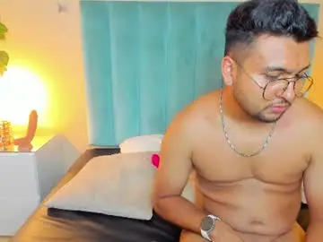 Chaturbate Sex Cam of paul_and_amber