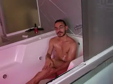 Chaturbate Live Sex Cam of thomasmontiel
