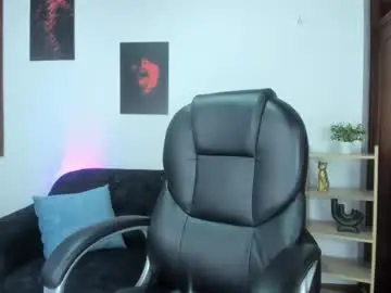 Chaturbate Live Porn of pamelaqueen_1