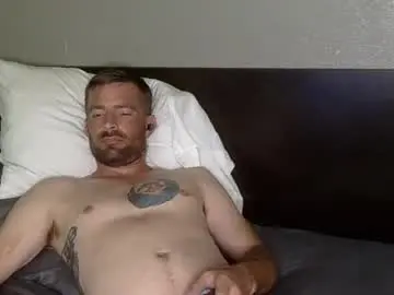 Chaturbate Live Sex Cam of redheadlover828