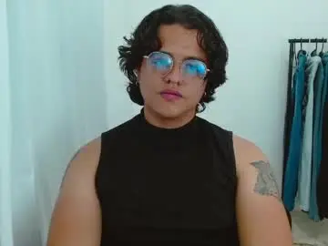 Chaturbate Live Porn of dan_blous