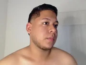 Chaturbate Sex Cam of akon_2