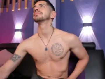 Chaturbate Live Porn of alejandrostorm