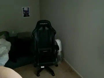 Chaturbate Free Live Porn of blueeyedtallguy