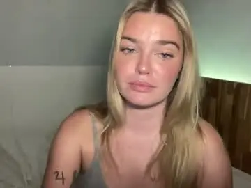 Chaturbate Live Sex of littlemaryjane19