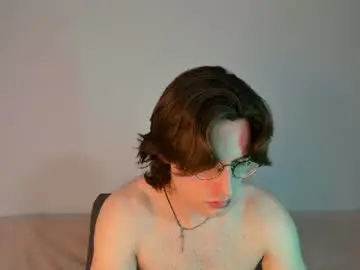 Chaturbate Live Sex Cam of valo_cross