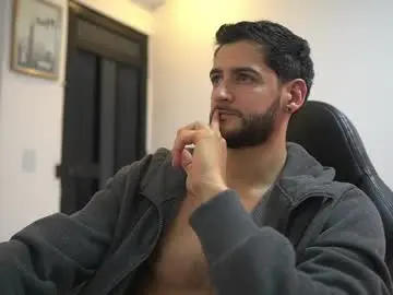 Chaturbate Best live sex cam show of saimonhot1