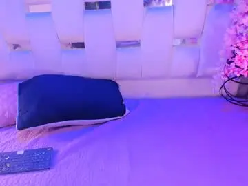 Chaturbate Live Sex Cam of ivon_monroe