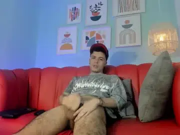 Chaturbate Live Sex Cam of kevinn_blue